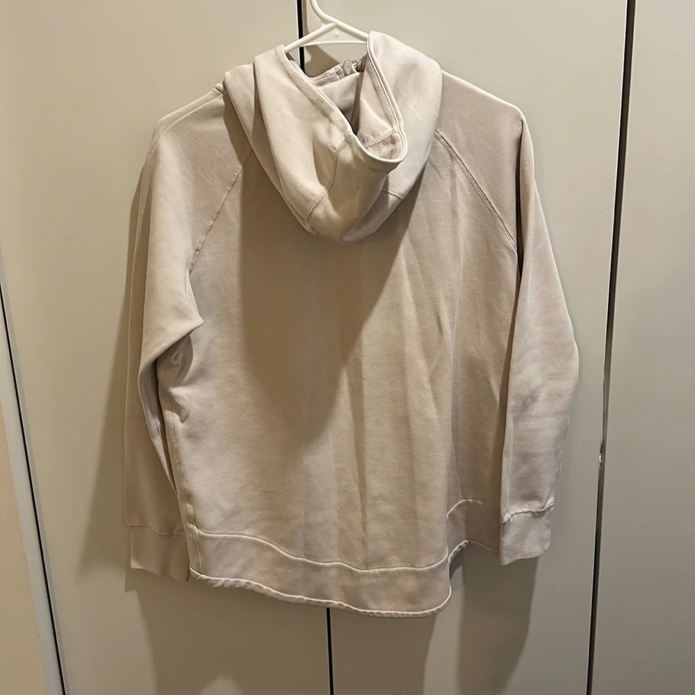 Nike Women's Sweatshirt in Light Gray - Picture 6 of 6